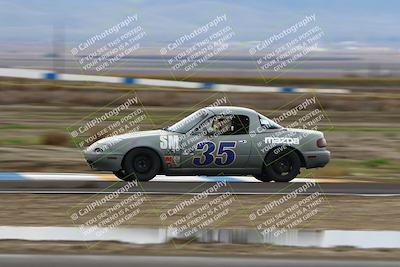 media/Nov-16-2025-CalClub SCCA (Sun) [[2975c16dfc]]/Group 4/Turn 1/